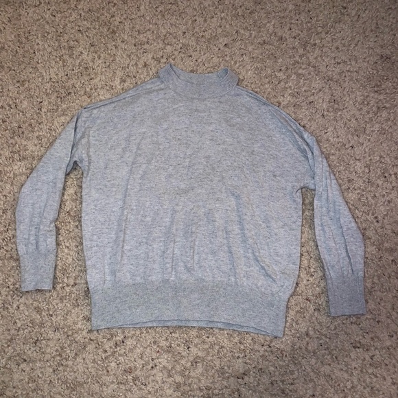 Topshop gray cold-shoulder top - Picture 3 of 6